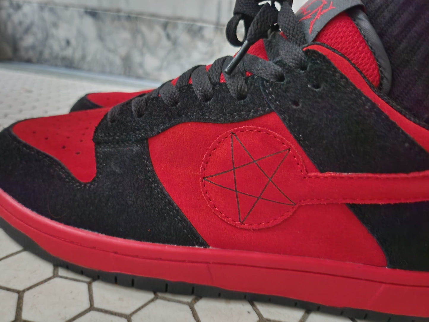THE SIN STARTER SNEAKER