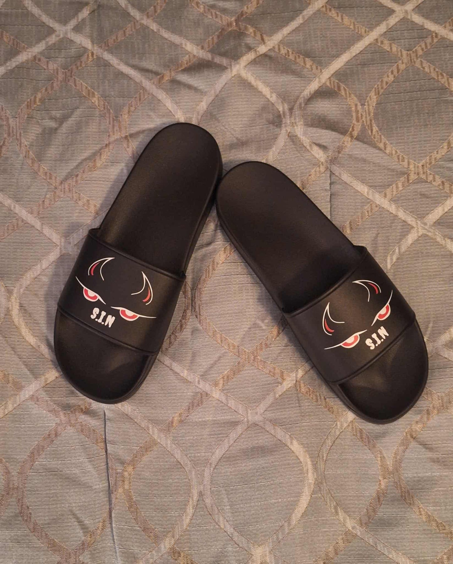 S.I.N. Slides - Black