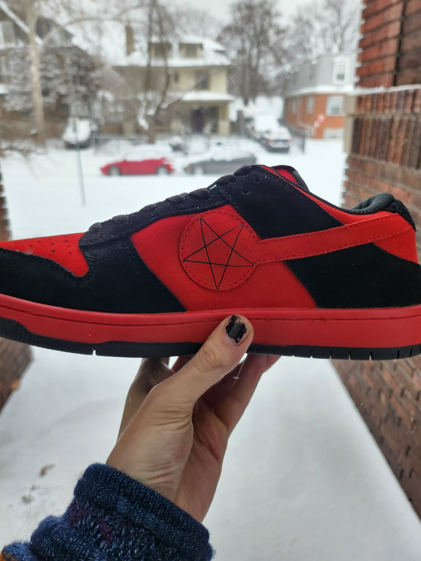 THE SIN STARTER SNEAKER