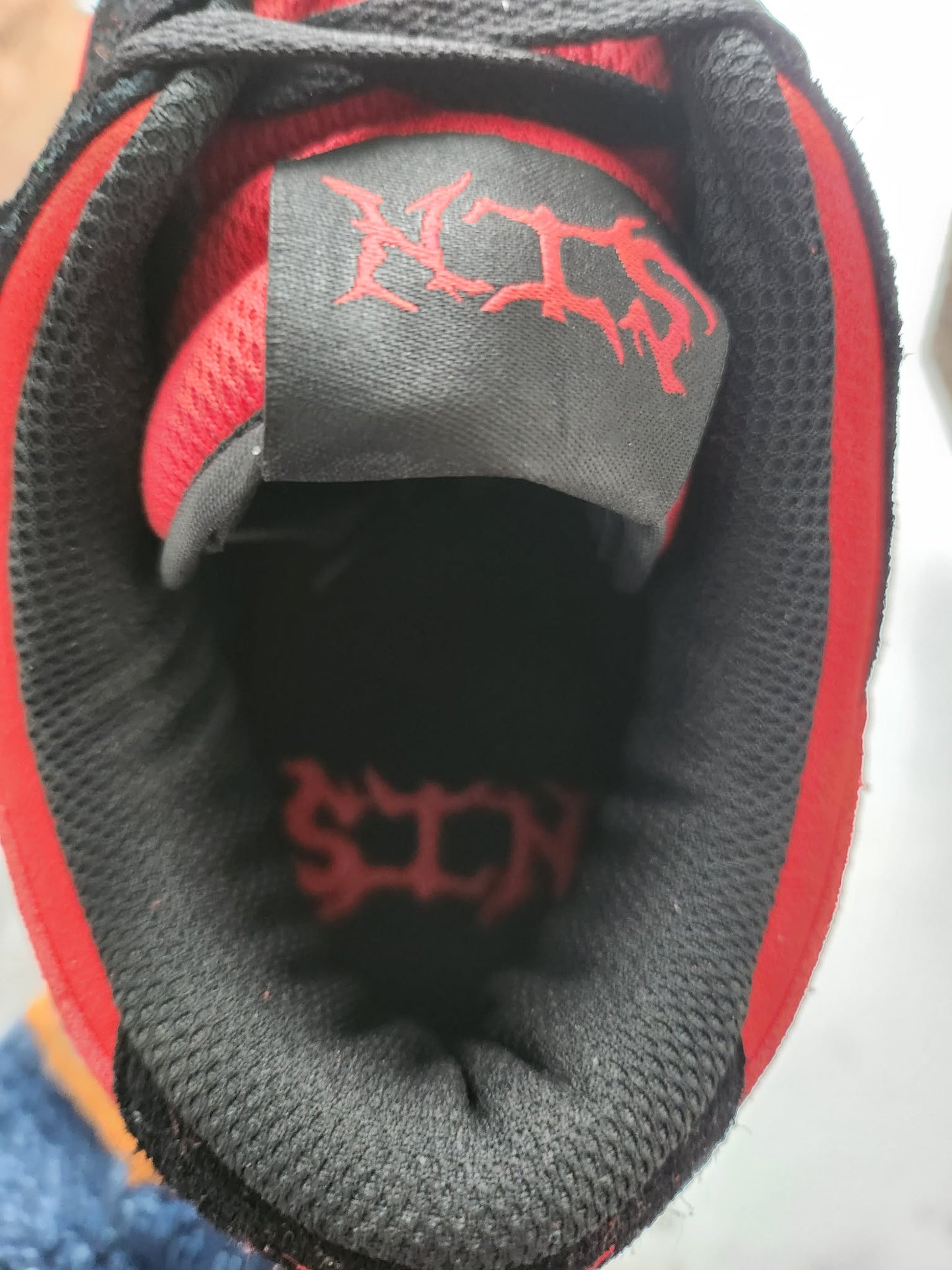 THE SIN STARTER SNEAKER